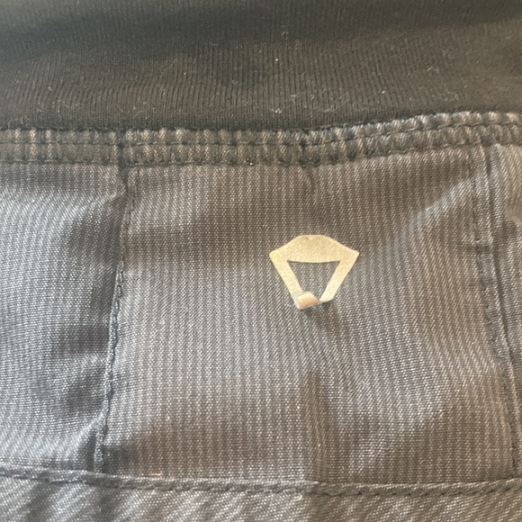 Ivivva golf skirt - Picture 3 of 4